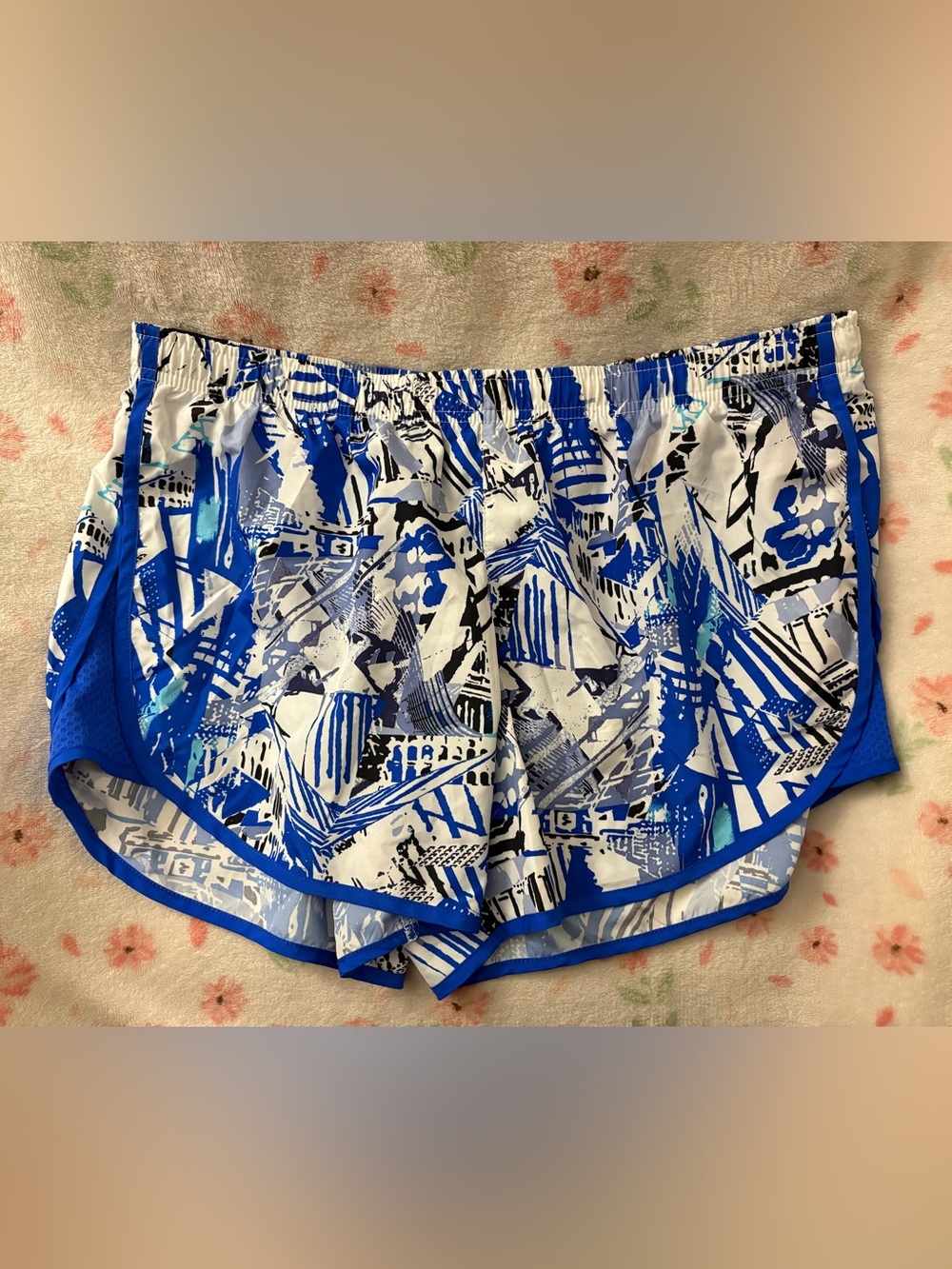 Danskin Now Blue White and Black Abstract Athletic Shorts